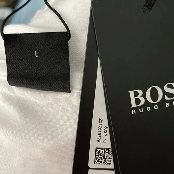 Hugo Boss NWT T-Shirt